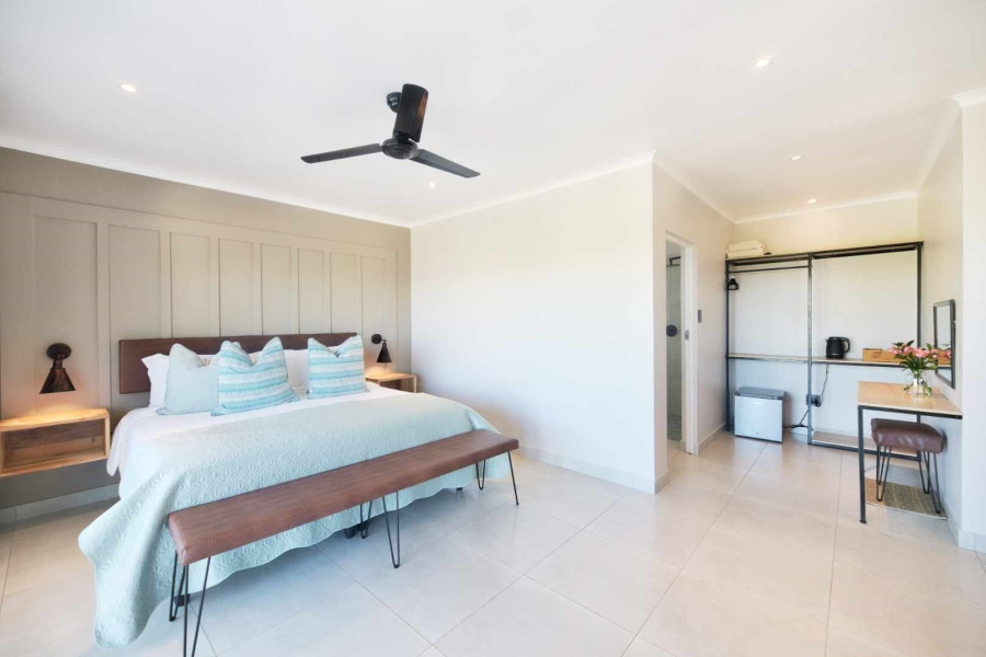 9 Bedroom Property for Sale in Westcliff Western Cape
